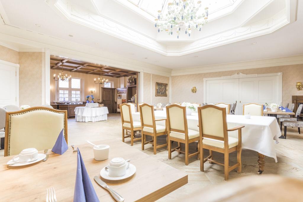 Burghotel Haseluenne Экстерьер фото